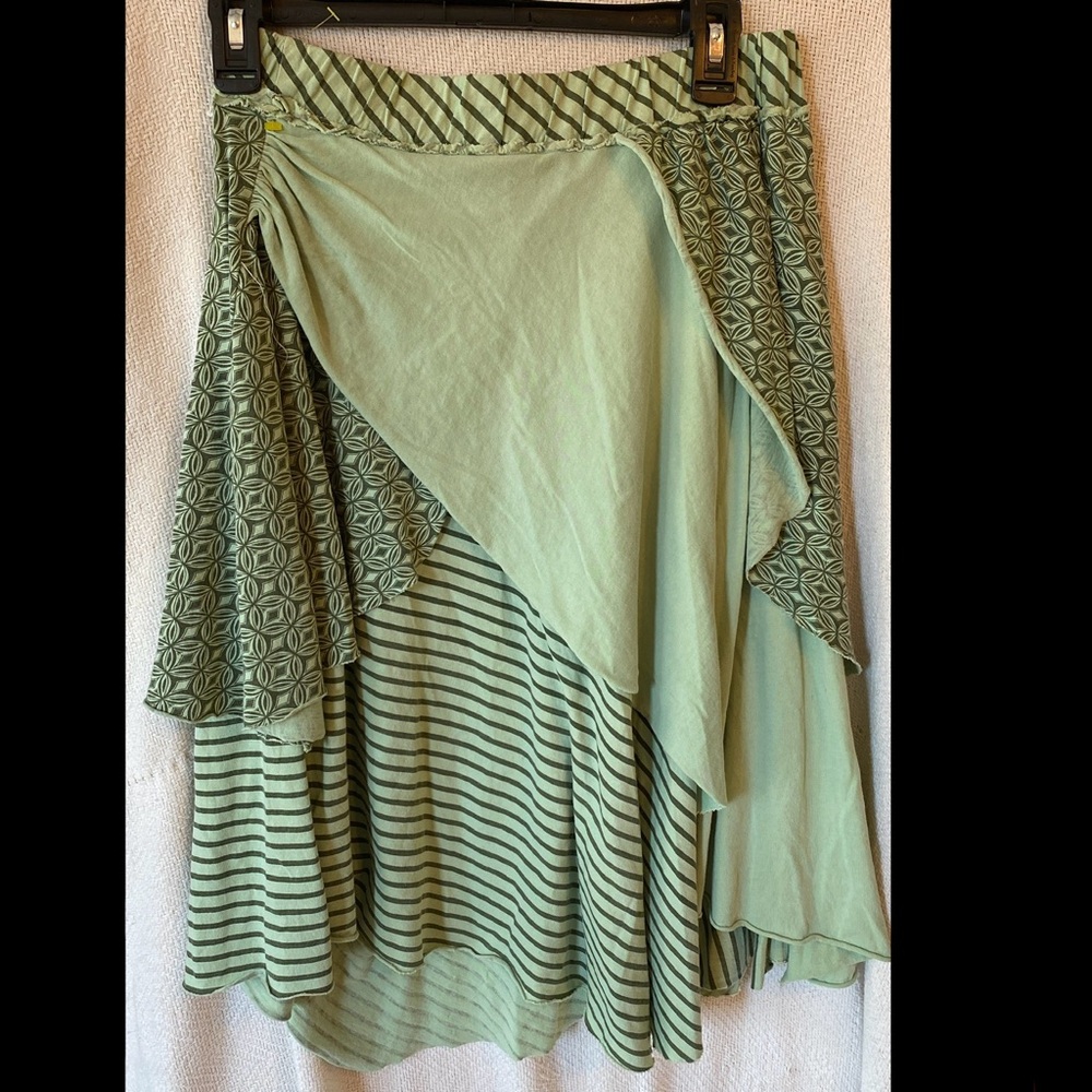 Lux, S, green